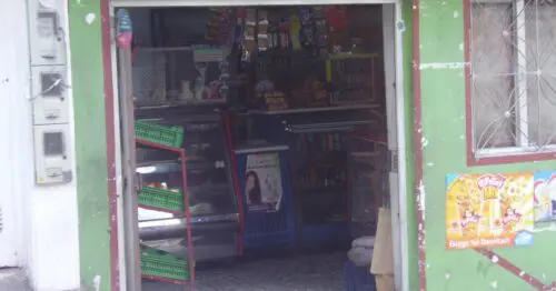 TIENDA DE BARRIO CARRERA 3 CON 49 TIENDA DE BARRIO CARRERA 3 CON 49